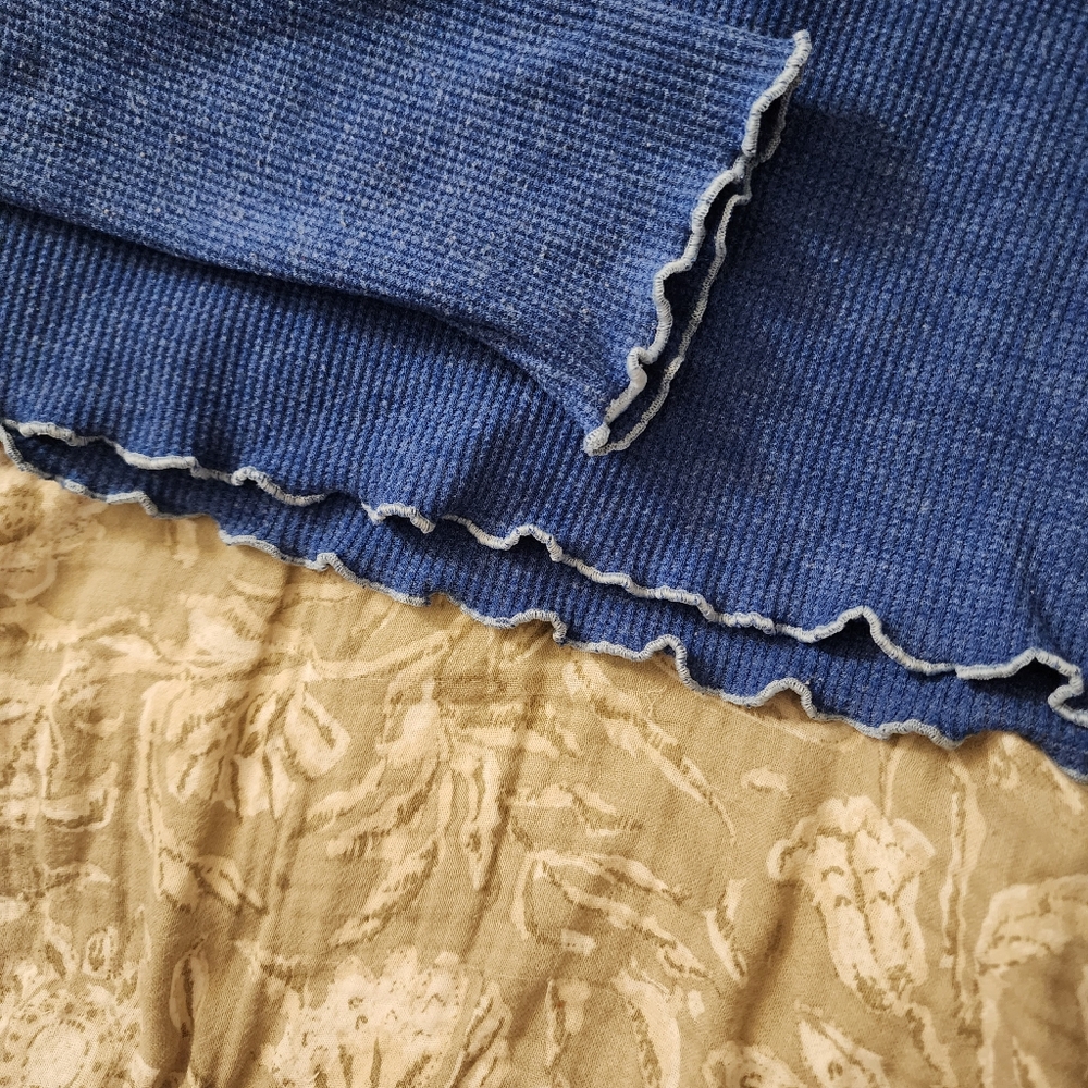 American Eagle Outfitters Blue Long Sleeve Top - Picture 2 of 5